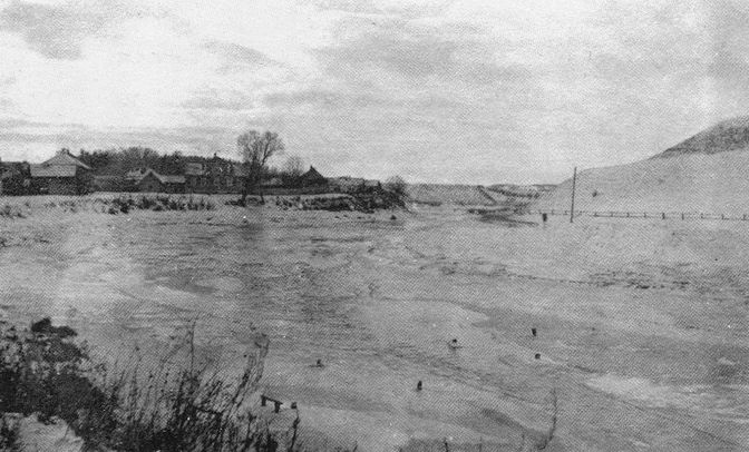 Вид на крепостной вал и остров Дятлинка