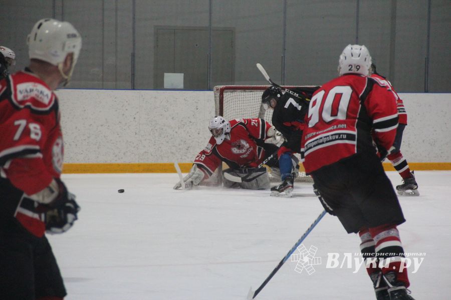 ХК «Экспресс» одержал победу над ХК «Евро-Керамика» в рамках НХЛ (ФОТО)
