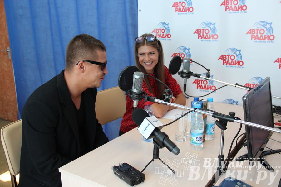 В прямом эфире «Авторадио Великие Луки» Антон Беляев