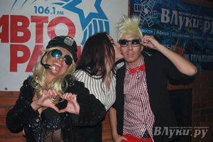 Радиостанции «Авторадио Великие Луки» и «Европа Плюс Великие Луки» отметили свой профессиональный праздник (фото)