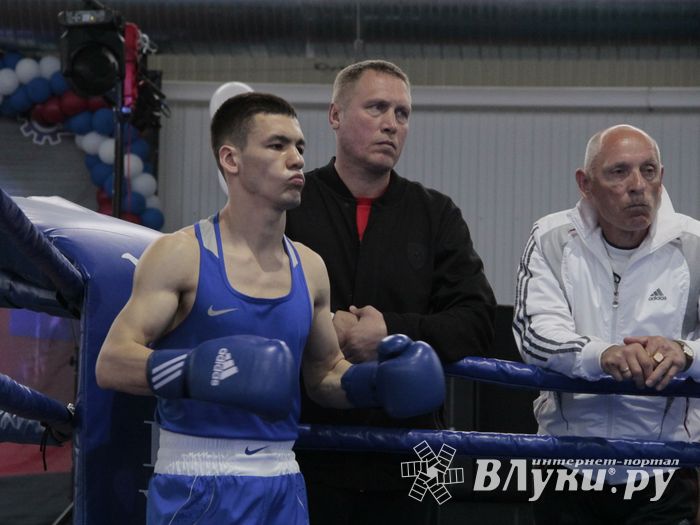 Матчевая встреча по боксу Великие Луки —Псков — Грозный (ФОТО)