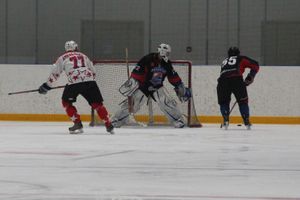 Матч НХЛ прошел в великолукском «Айсберге» (ФОТО)