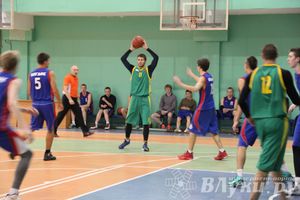 Команда «Экспресс» стала обладательницей Кубка г. Великие Луки по баскетболу