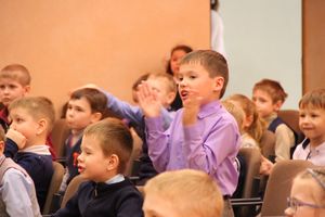 В школе №13 прошёл конкурс «А ну-ка, девочки!» (ФОТО)