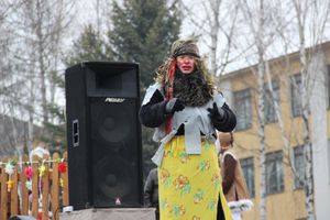 В Великих Луках состоялись проводы Широкой Масленицы — 2015