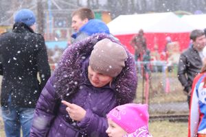 В Великих Луках сожгли Масленицу (фото)