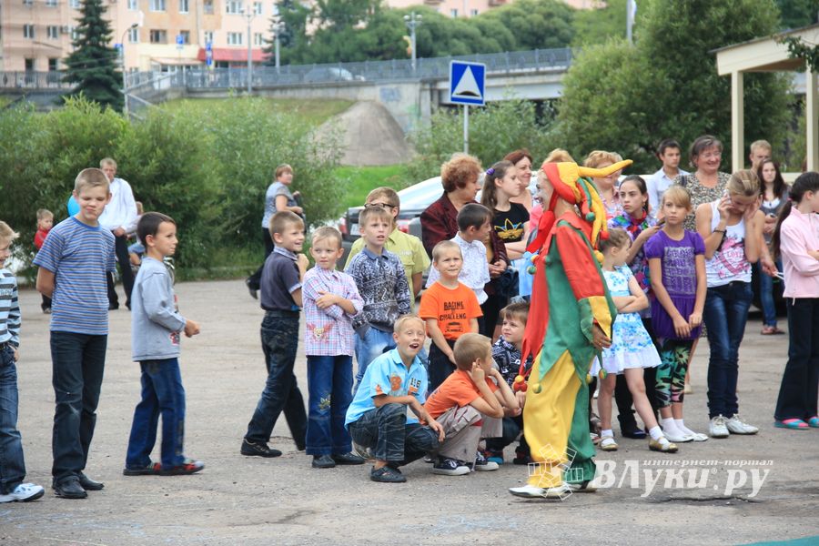 "Улыбнемся солнечному дню"