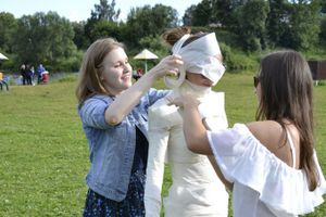 Прошла первая городская пляжная вечеринка «Выгуливаем КеДы»