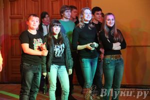 ​Фестиваль живой музыки «Арена фест» прошел в Великих Луках  (фото)