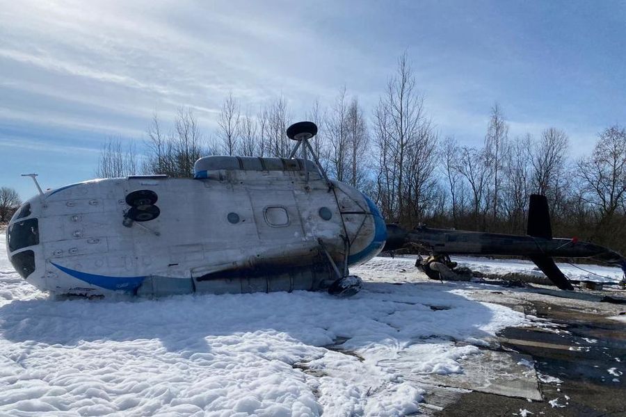 Вертолет Ми-8 попал в аварию в Великолукском районе (ФОТО)