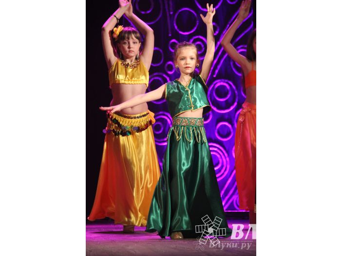 В ДК им. Ленина состоялся отчетный концерт студии восточного танца «Восточные сладости» (фото)
