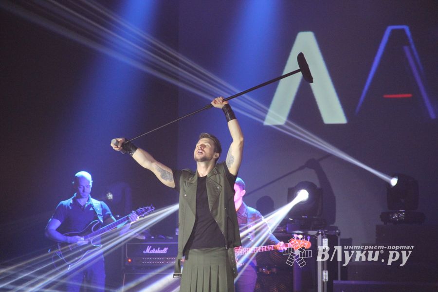 В Великих Луках состоялся концерт Сергея Лазарева