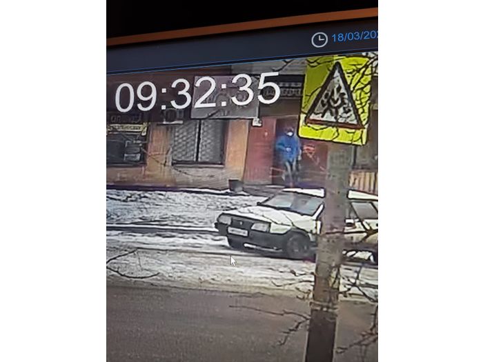 Великолукские полицейские устанавливают личность мужчины (ФОТО)