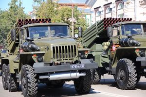 Военный парад в Великих Луках, часть II (ФОТО)