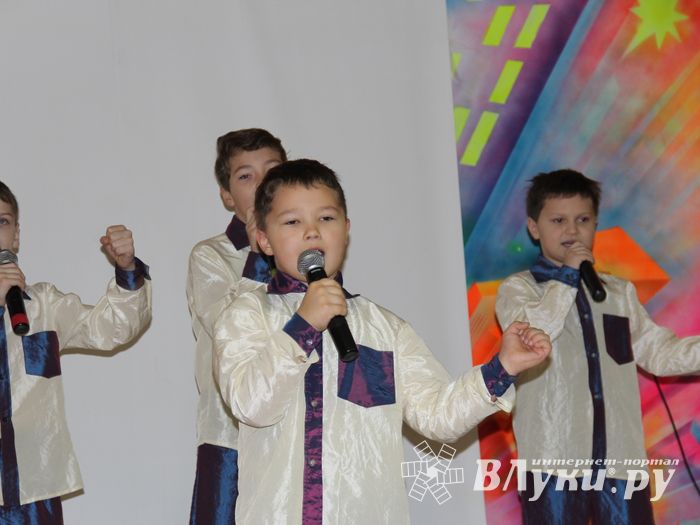 Открытие  3-й Великолукской универсальной выставки