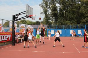 В Великих Луках прошли спортивные мероприятия, приуроченные ко Дню физкультурника (ФОТО)