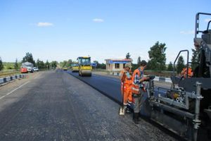 В Великолукском районе выполнен ремонт участков автомобильной дороги (ФОТО)