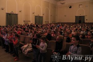 Состоялась премьера спектакля «Однажды в сказке...» (фото)