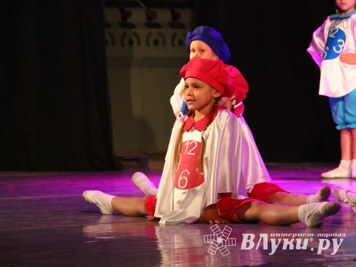 В ГДК им. Ленина прошёл концерт ко Дню матери (ФОТО)