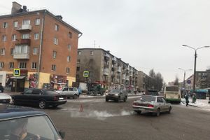 Неработающий светофор — виновник ДТП и хаоса на перекрёстке (ФОТО)