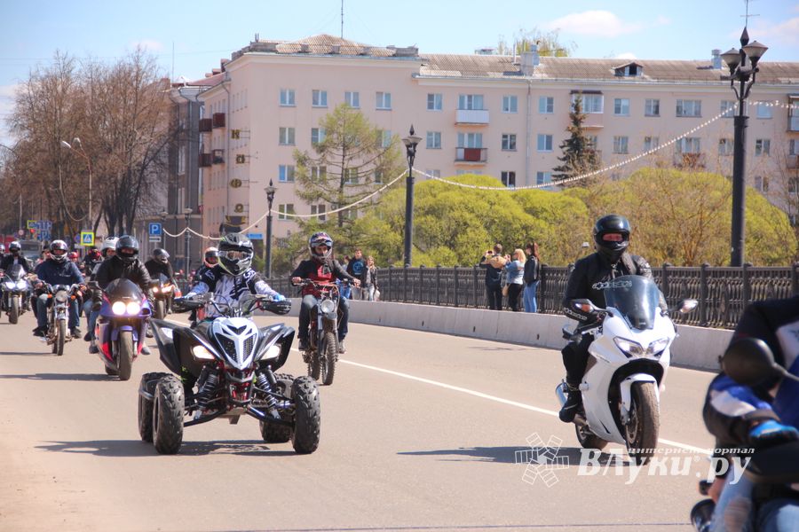 В Великих Луках открыли мотосезон - 2017 (ФОТО)