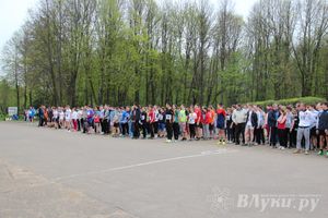 В Великих Луках прошла весенняя городская эстафета (фото)