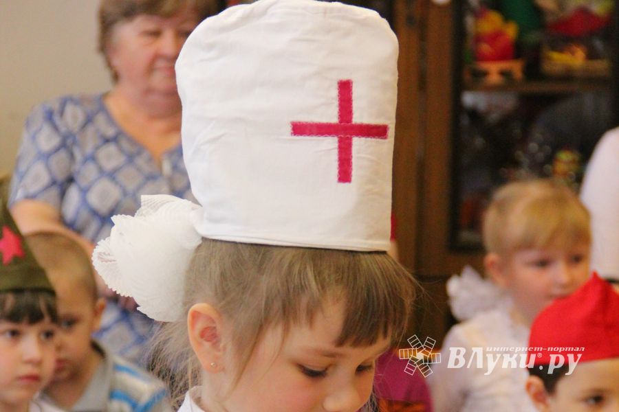 Юные великолучане отметили День победы (ФОТО)