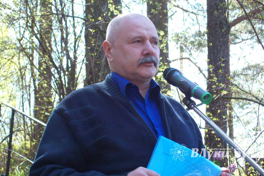 Праздник фронтовой поэзии проходит в Великолукском районе