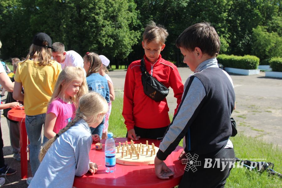 День защиты детей отметили в Великих Луках (ФОТО)