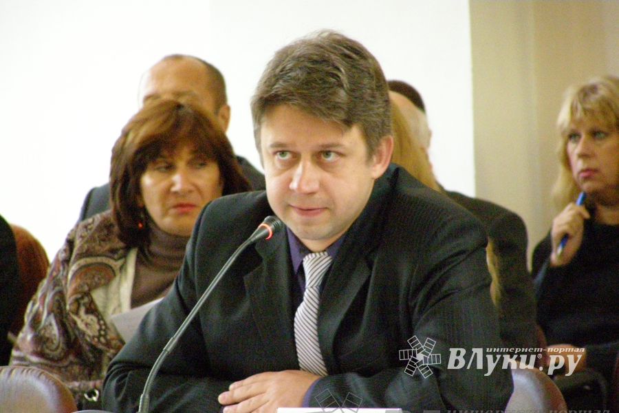 Выбор главы администрации Великих Лук