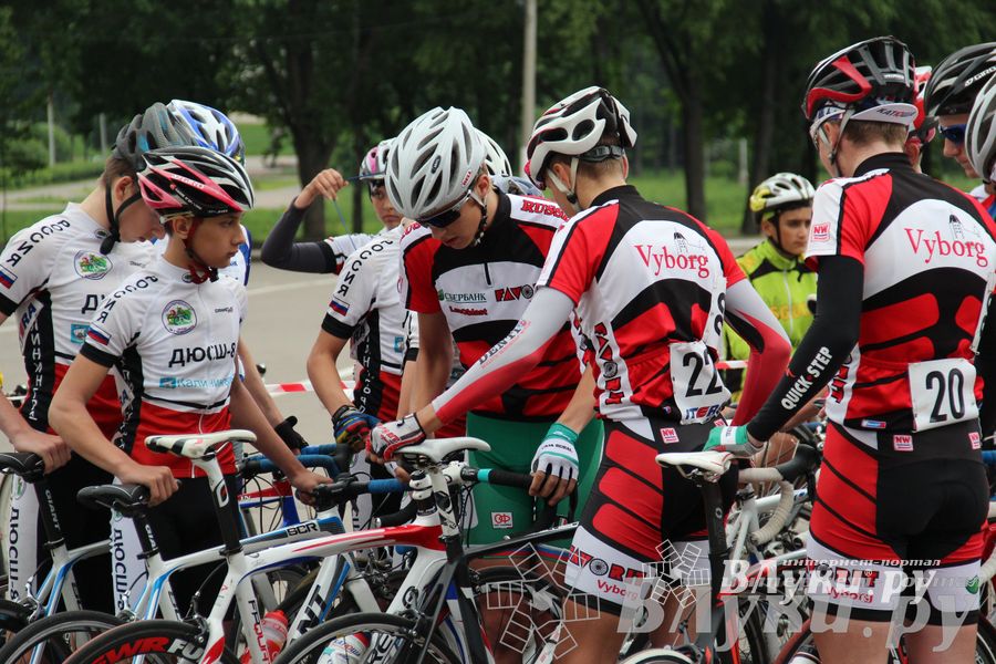 Гонка-критериум по велосипедному спорту