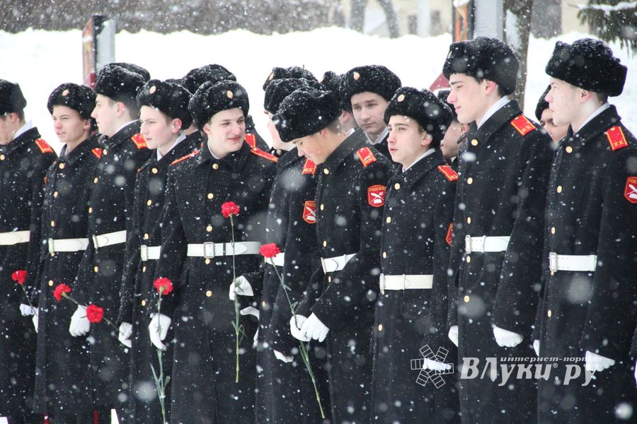 Десантники, участники сверхдальнего лыжного похода, прибыли в Великие Луки (ФОТО)