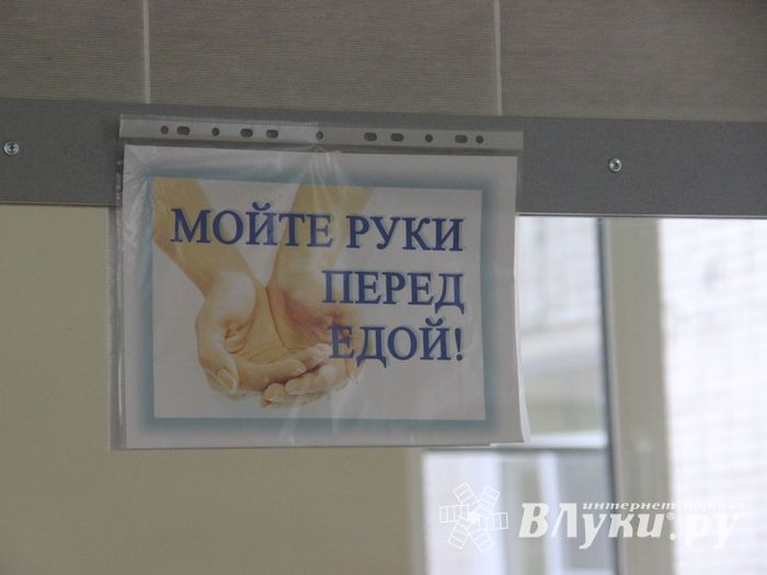 Великолукские школы готовы к атаке COVID-19