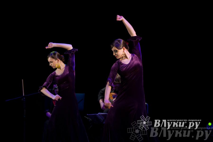 В великих Луках выступил московский коллектив фламенко