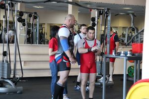 В Великих Луках состоялись Чемпионат и Первенство Псковской области по жиму штанги лежа (ФОТО)