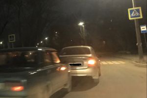 В Великих Луках на Ботвина произошла авария (ФОТО)