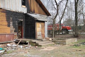В Великих Луках на проспекте Гагарина горел барак (ФОТО)