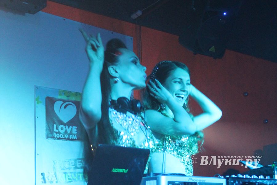 LOVE RADIO Великие Луки два года в эфире