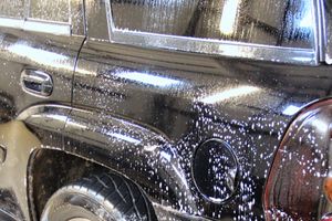 Автомойка в Великих Луках дарит подарки в День автомобилиста (ФОТО)