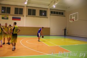 В Великих Луках проходят игры Чемпионата АСБ (фото)