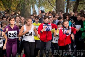 В Великих Луках прошел «Осенний кросс» 