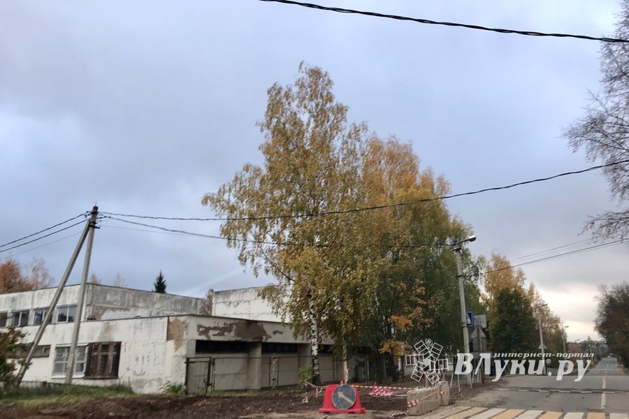 Перекрёсток улиц Дружбы и Глинки частично закрыт (ФОТО)