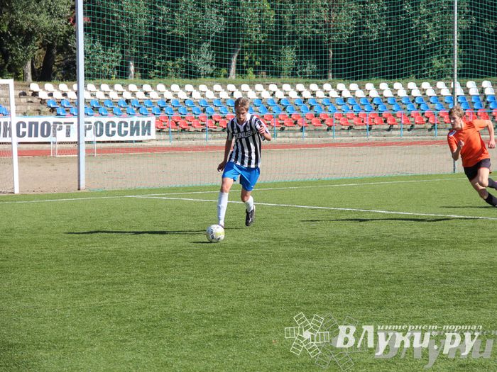 В Великих Луках завершился открытый турнир по футболу памяти М. Ф. Хренова (фото)