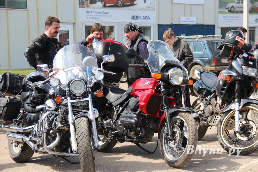 В Великих Луках прошло открытие мотосезона (ФОТО)