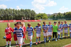 Юные футболисты из Калининграда стали победителями турнира «Локобол» в Великих Луках (фото)