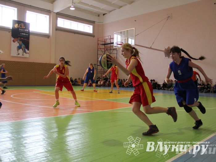 Игра 29 марта Великие Луки — Псков (девушкши)