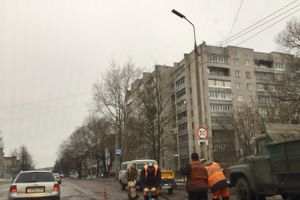 ФОТОФАКТ: Ямочный ремонт в Великих Луках