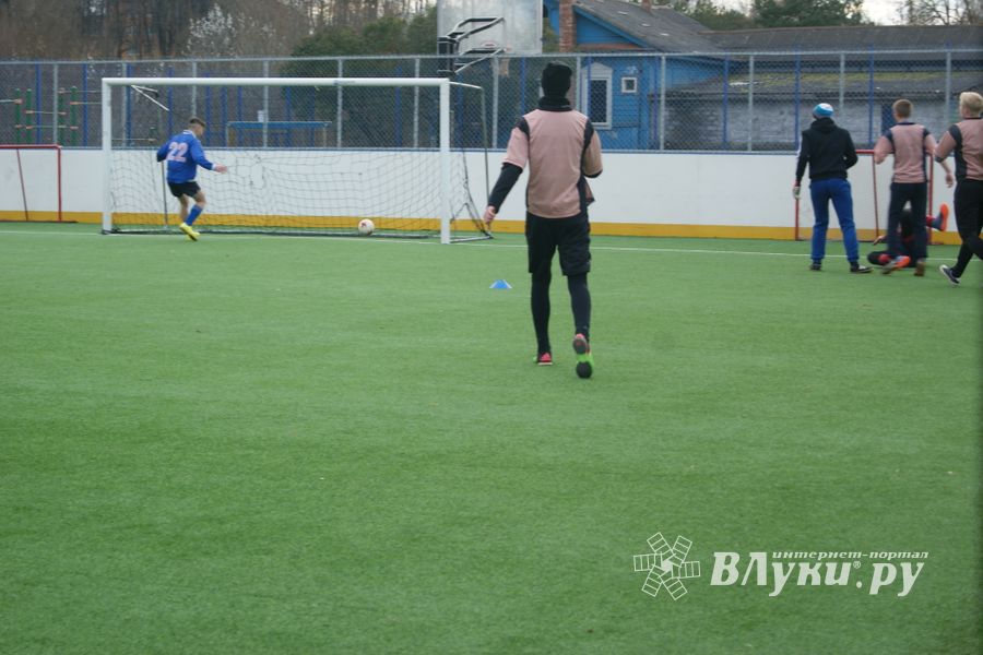 В Великих Луках завершился турнир по дворовому футболу (ФОТО)
