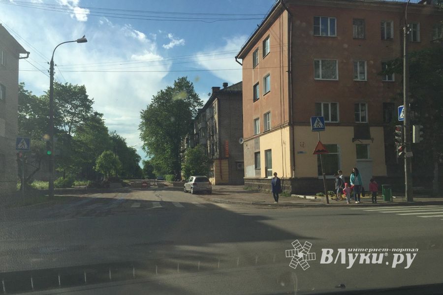 ФОТОФАКТ:  Первомайскую перекрыли