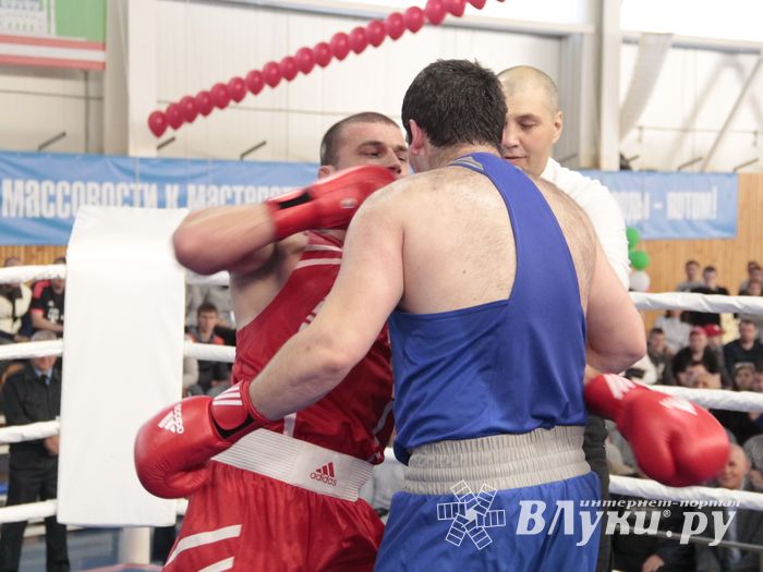 Матчевая встреча по боксу Великие Луки —Псков — Грозный (ФОТО)